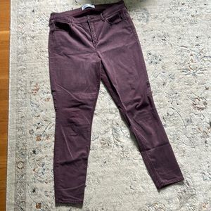 Old Navy Women’s high rise maroon pants. Size 14